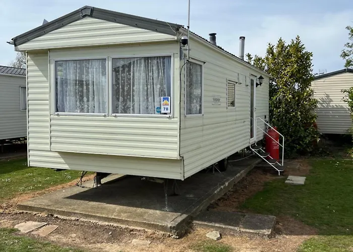 6 Berth Holiday Home At Seawick Holiday Park