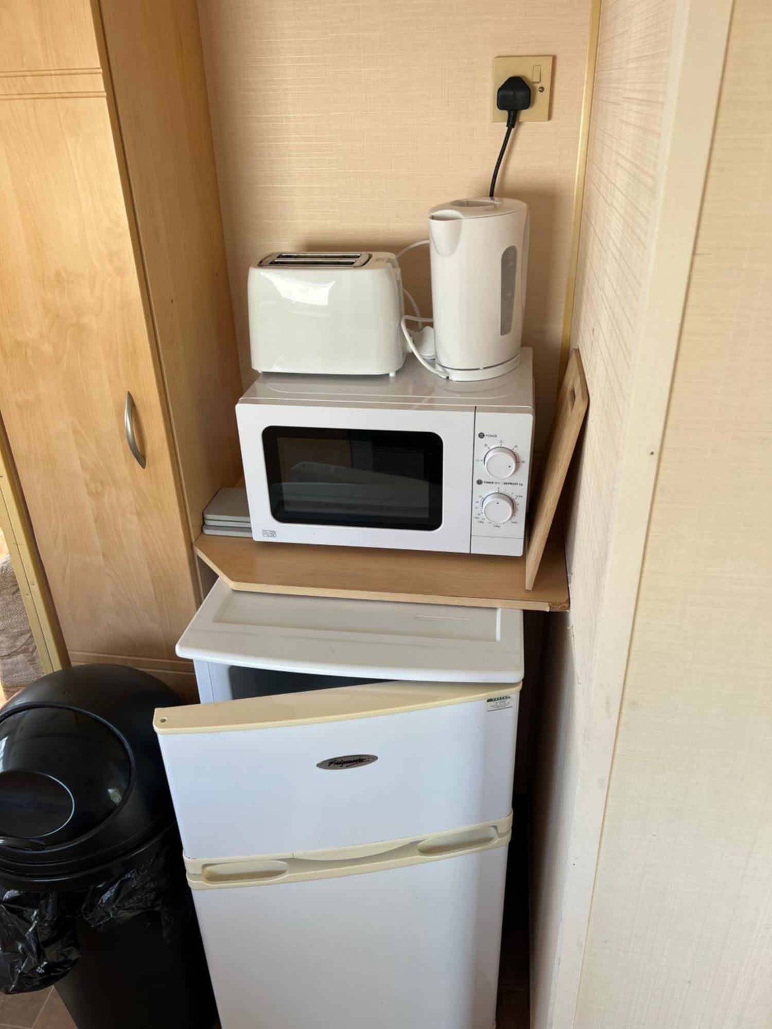 6 Berth At Seawick Campsite *